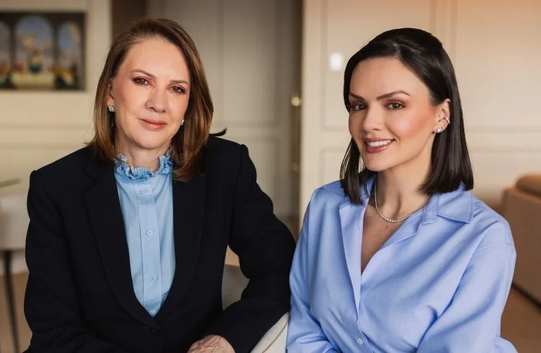 Dra. Aparecida Ingrácio e Dra. Celise Beltrão, no escritório da Ingrácio